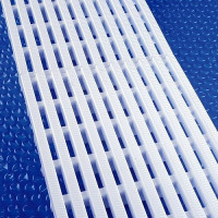 Panel kratki wzdłużnej do basenowej rynny przelewowej - 0,5 metra